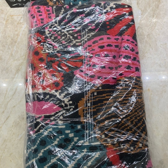 Farm Rio Shell Sweater Dress - Picture 13 of 17